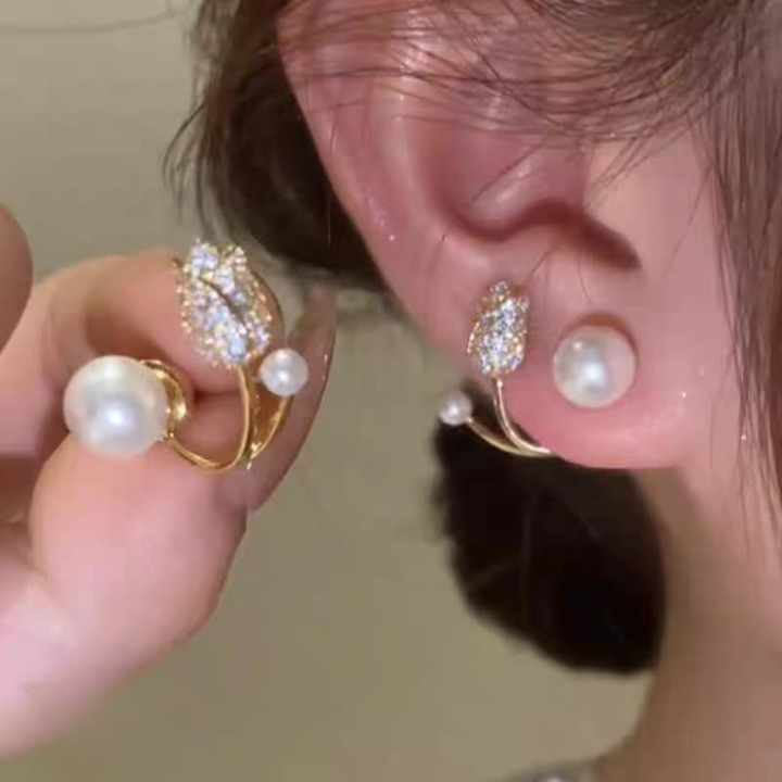 Beautiful Pearl Zircon Korean Flower Earrings for Women