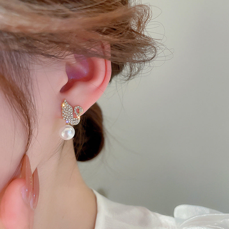 Swan Pearl Earrings
